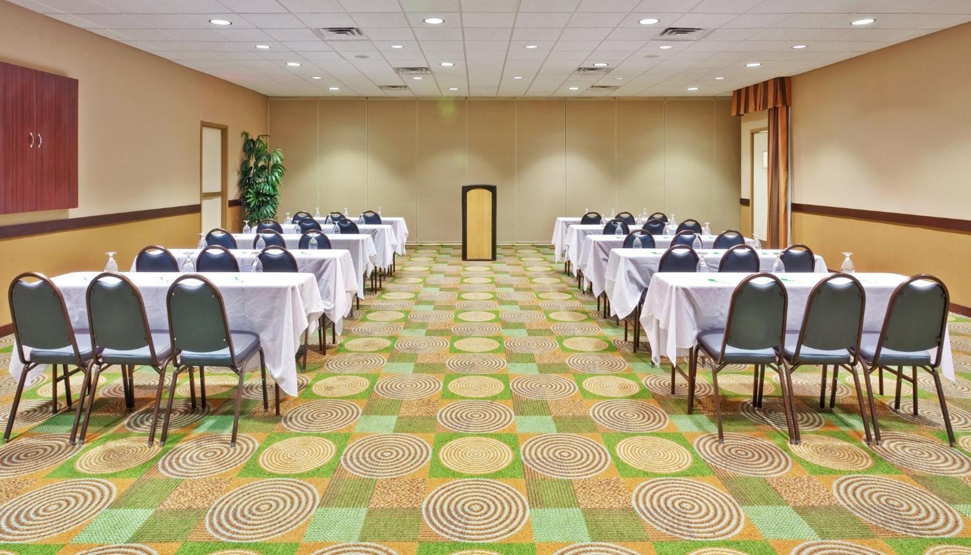 Holiday Inn Bloomington-University Area By Ihg Екстериор снимка