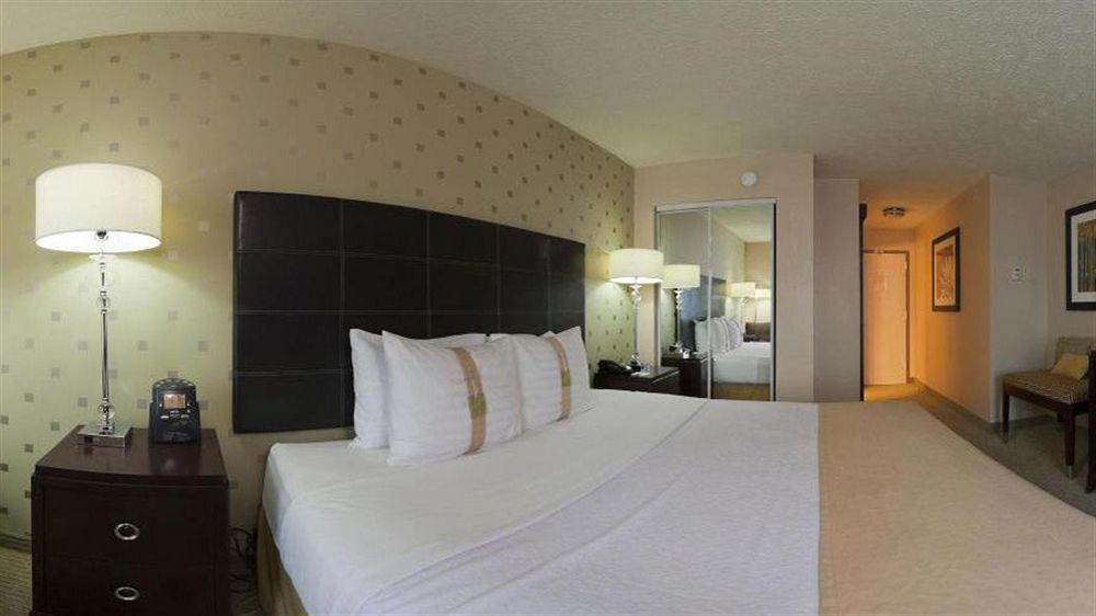 Holiday Inn Bloomington-University Area By Ihg Екстериор снимка