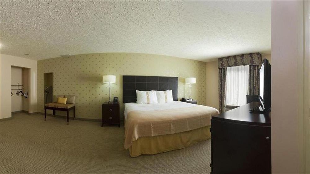 Holiday Inn Bloomington-University Area By Ihg Екстериор снимка