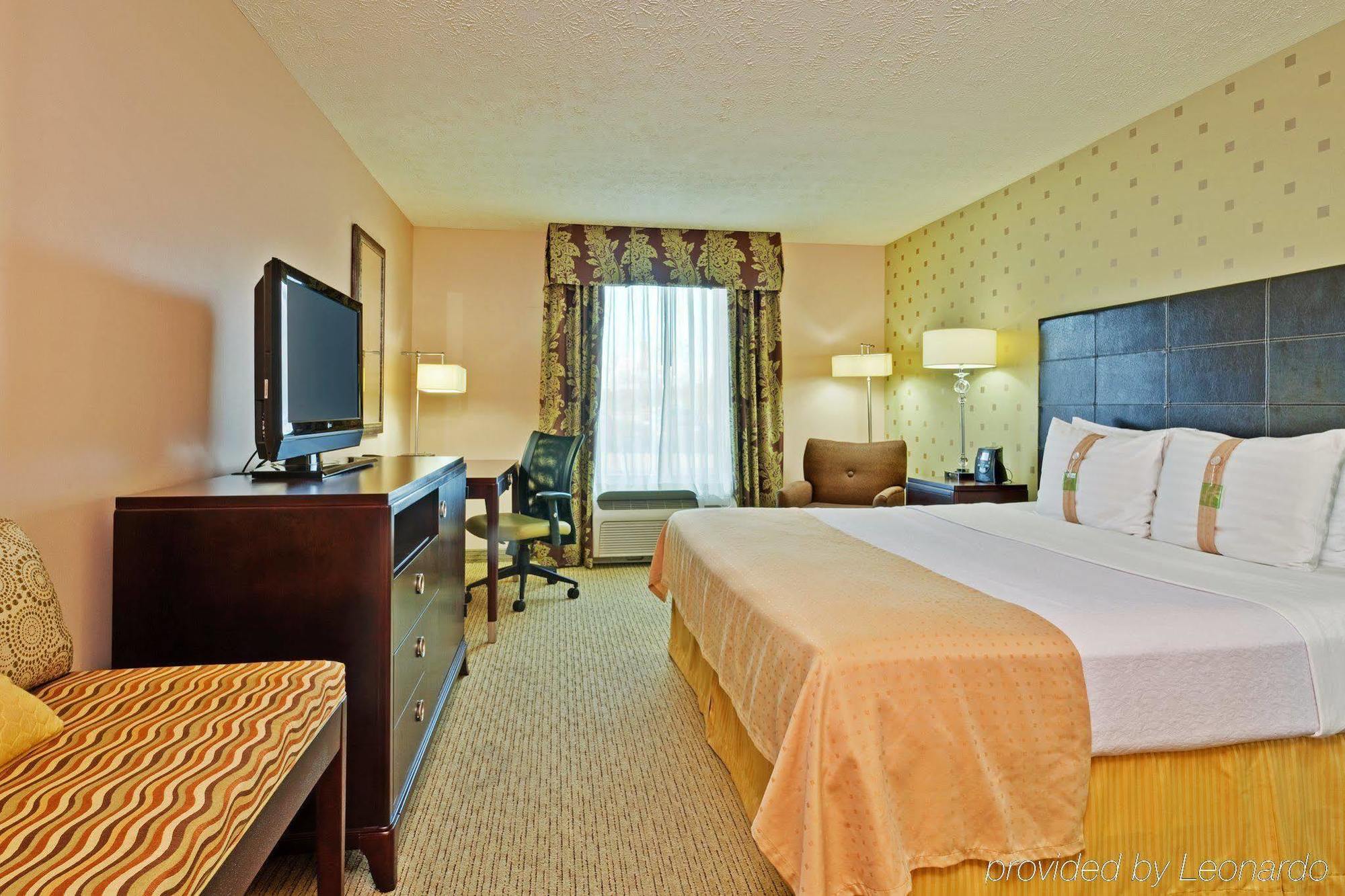 Holiday Inn Bloomington-University Area, An Ihg Hotel Стая снимка